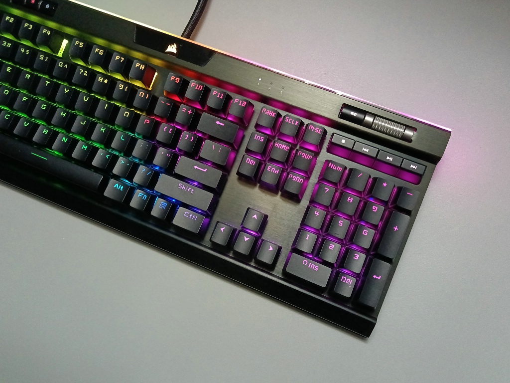 Teclado transparente Corsair P - Gaming Keyboard Corsair reseña y precio